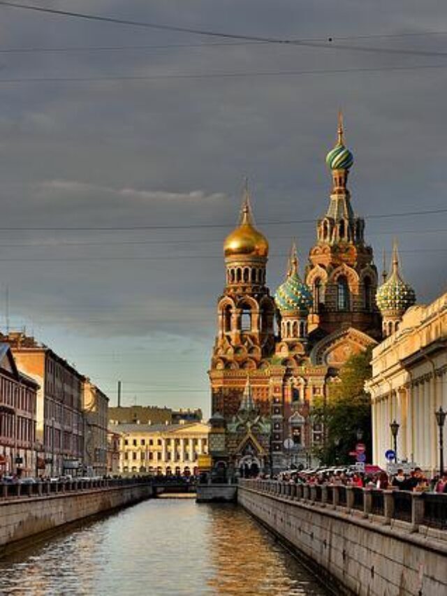 Conheça São Petersburgo.