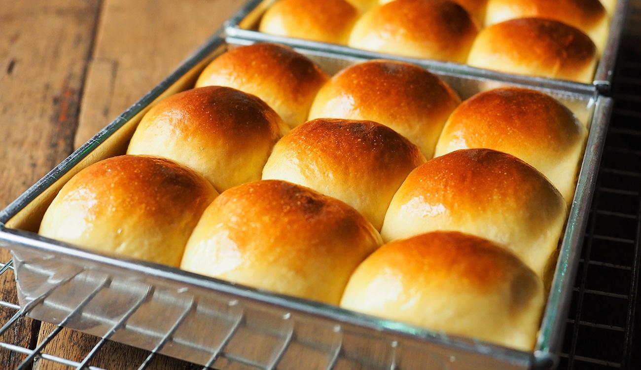 Como fazer pão caseiro fofinho sem sovar: Receita infalível para iniciantes!