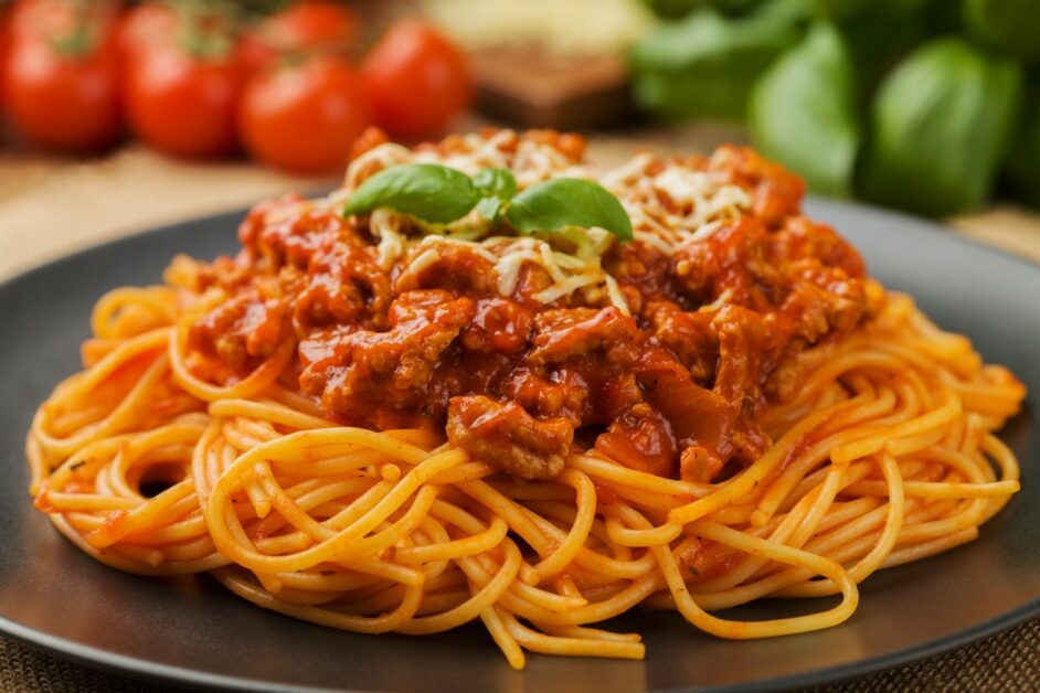 Como Fazer a Receita de Espaguete à Bolonhesa