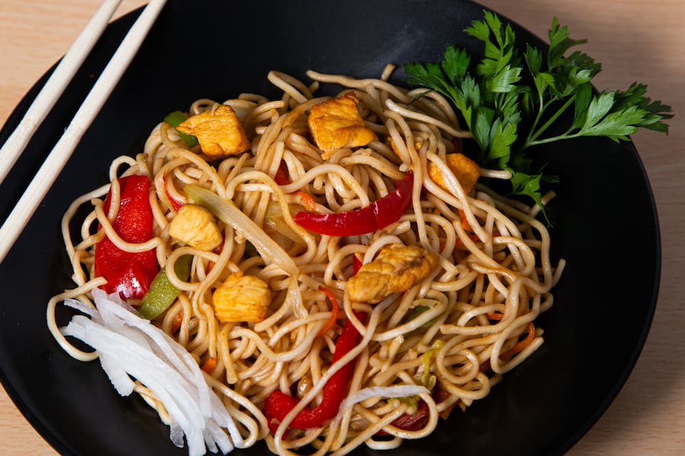 Yakisoba de Legumes: Refeição Colorida e Saudável