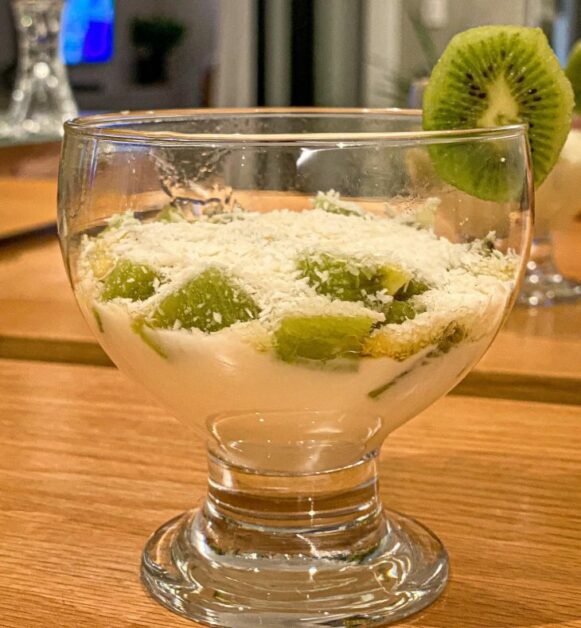 Sobremesa de Kiwi e Coco