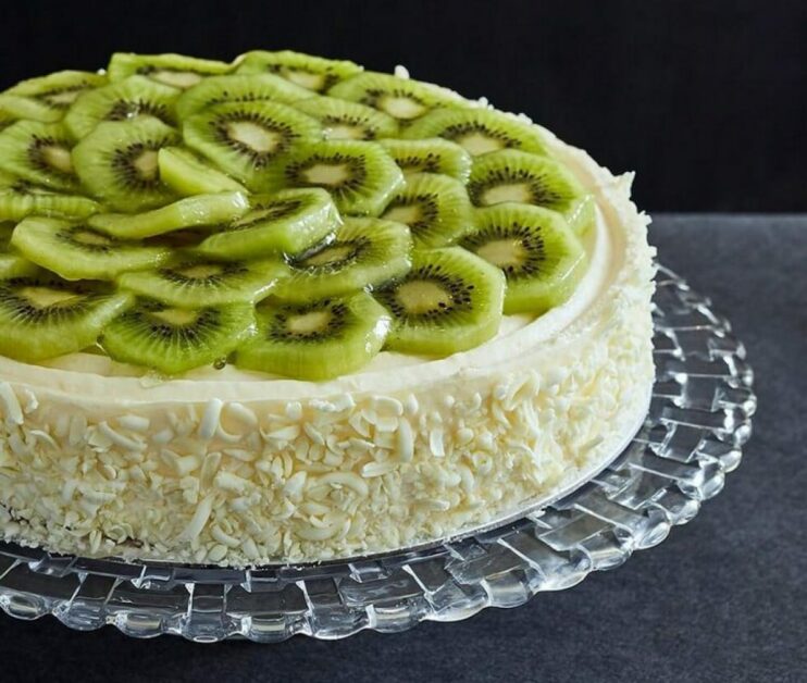 Torta de Kiwi com Cobertura de Chocolate Branco