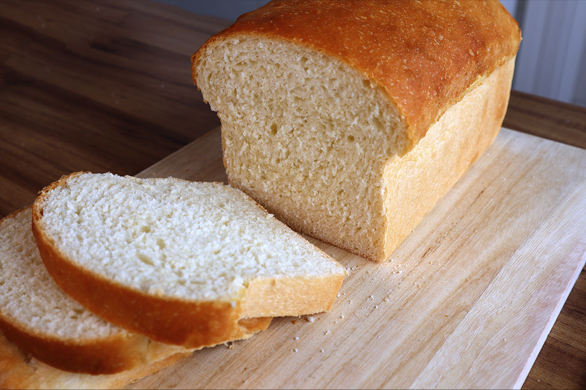 Pão de Forma Artesanal: Receita Caseira para um Pão Macio e Delicioso"