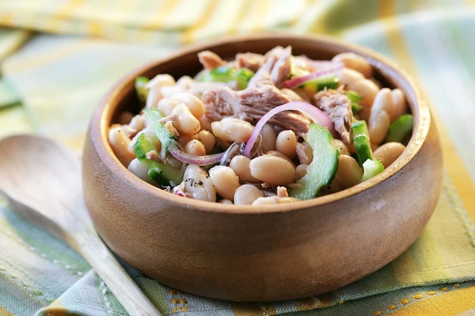 Como Fazer Salada de Feijão Branco e Atum