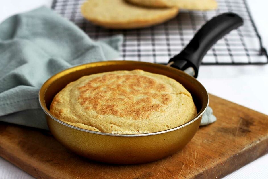 Como Fazer Pão de Aveia com Quinoa de Frigideira