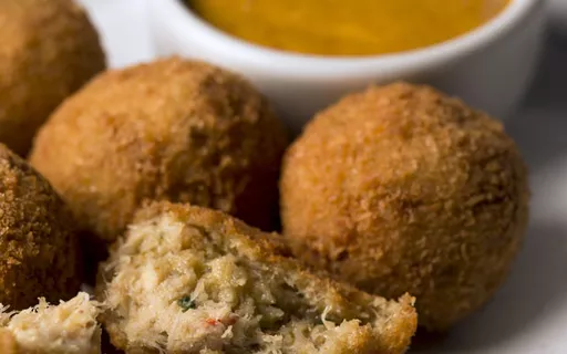 Bolinho de Siri com Toque Picante - Receita Passo a Passo