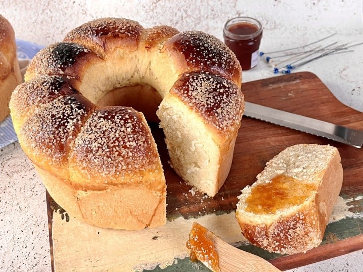 Como fazer a deliciosa rosca de leite condensado: Receita passo a passo