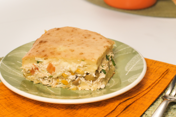 Como Fazer Bolo de Frango com Molho Branco