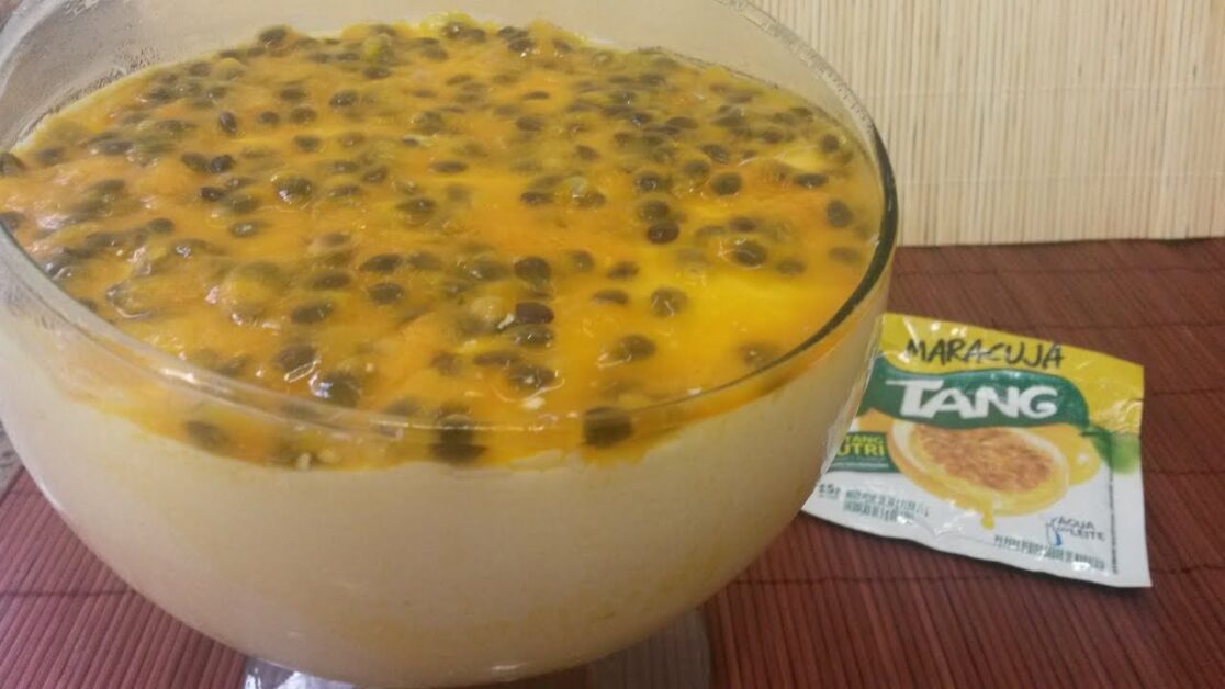 MOUSSE DE MARACUJA COM TANG