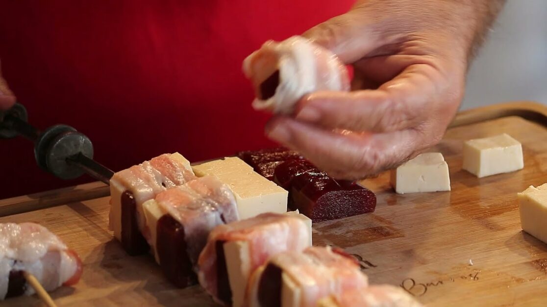  Trio de Queijos com Goiabada, Bacon e Especiarias