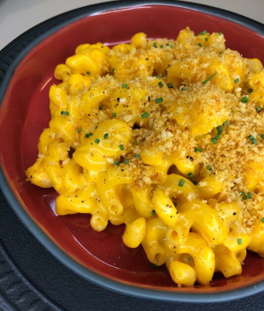 Mac and Cheese com farofa