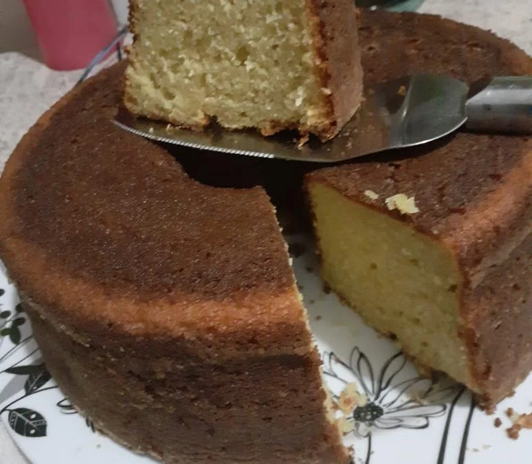 Como fazer bolo de cajá fofinho e aromático: Receita irresistível