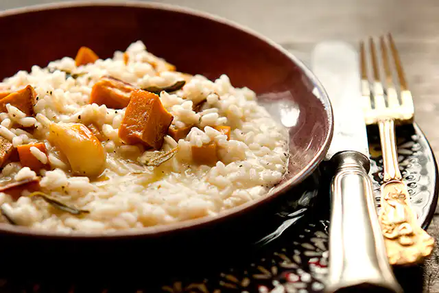 Como fazer Risoto de Abóbora e Sálvia: Um Prato Aconchegante para Dias Frios