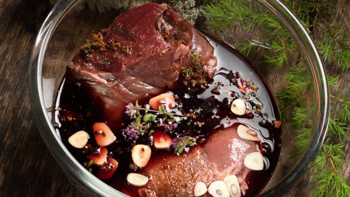 Como fazer marinada de carne com vinagre de vinho tinto: Segredo para carne suculenta e saborosa