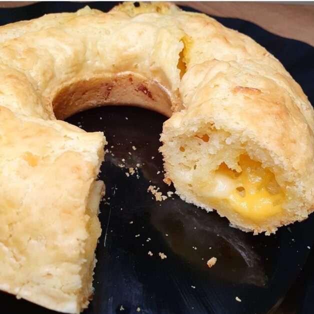 Como Fazer Pão de Queijo Gigante: Uma Explosão de Sabor que Todos Vão Amar!