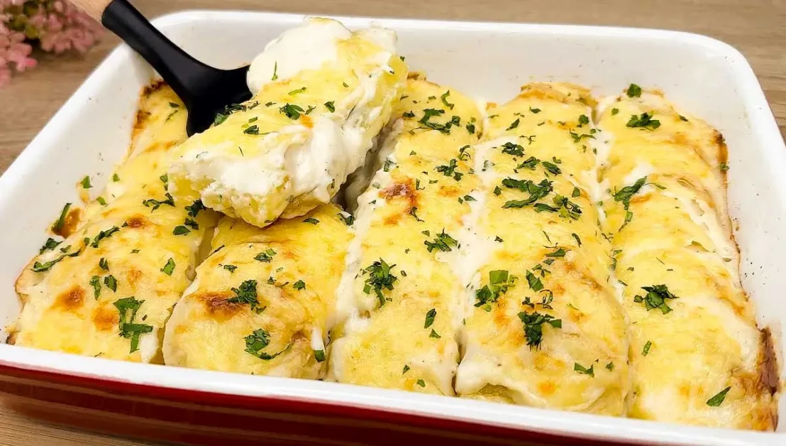 Como Fazer Batata Assada com Molho Bechamel: Um Clássico Atemporal Gratificante e Delicioso