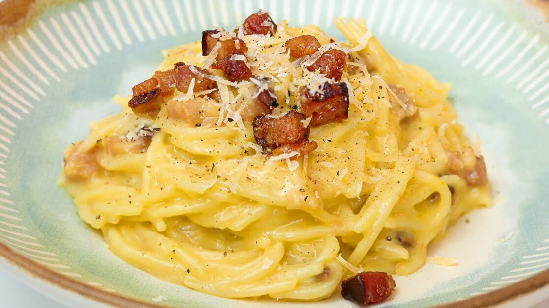 Como fazer Macarrão à Carbonara Perfeito: Cremoso e Saboroso em Poucos Passos