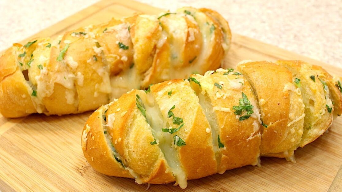 Como fazer Pão de Alho de Assadeira Crocante e Irresistível: Perfeito para qualquer ocasião!