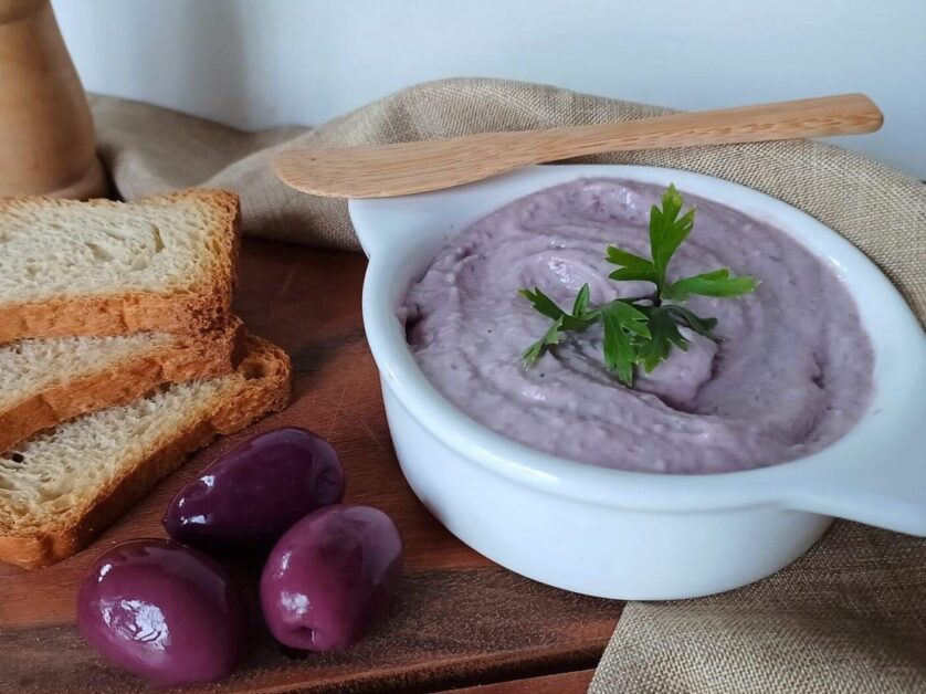 Como Fazer Patê de Azeitona Preta com Ricota Perfeito: Cremoso, Saboroso e Perfeito para Torradas!