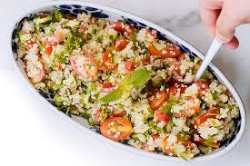 Como fazer Tabule de Quinoa: Rápido, fácil e com ingredientes nutritivos!