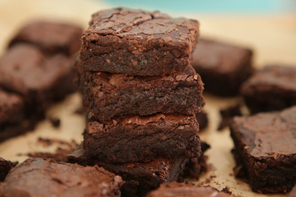 Como fazer Brownie de Chocolate Amargo: A explosão de sabor para os amantes de chocolate!

