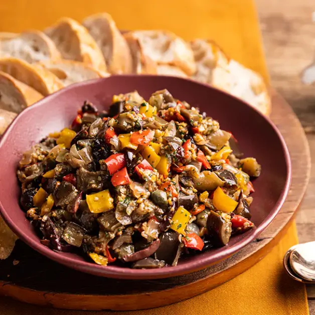 Como fazer Caponata de Berinjela: A receita tradicional siciliana para acompanhar seus pratos!