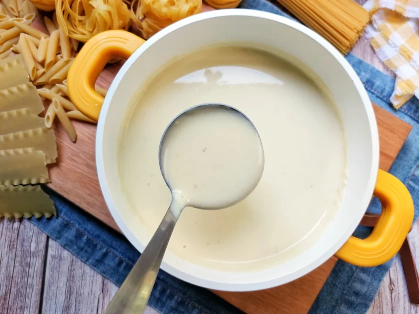 Como fazer Molho Quatro Queijos: Cremoso, saboroso e fácil de preparar!