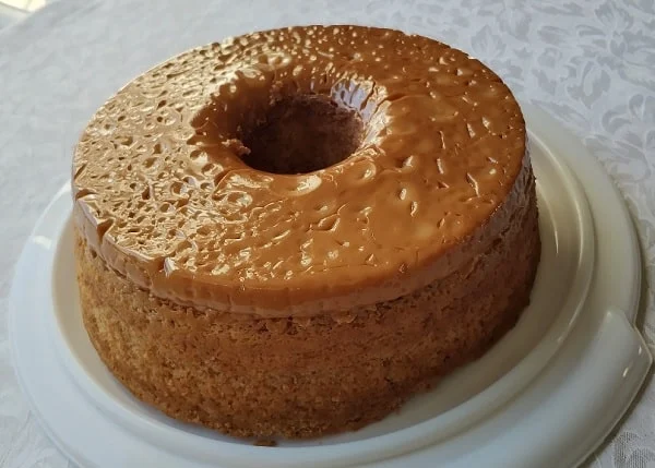 Como fazer Bolo de Churros Invertido: Passo a passo para um bolo molhadinho e delicioso!