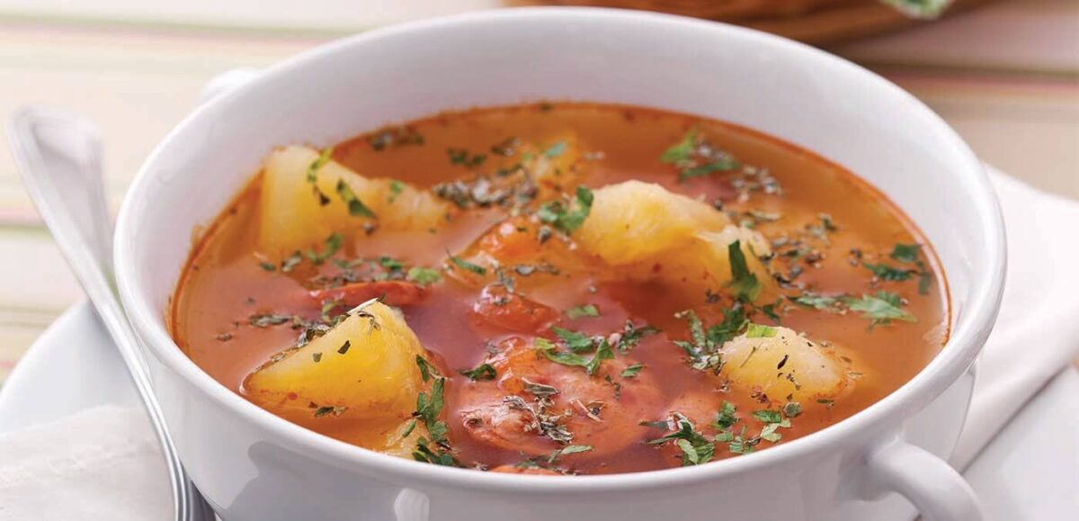 Como fazer Sopa de Mandioca: Uma receita tradicional brasileira, fácil e rápida!