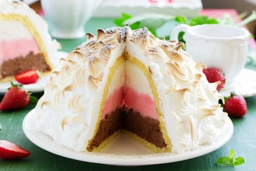 Como fazer Baked Alaska para Impressionar: A Sobremesa Perfeita para Ocasiões Especiais!