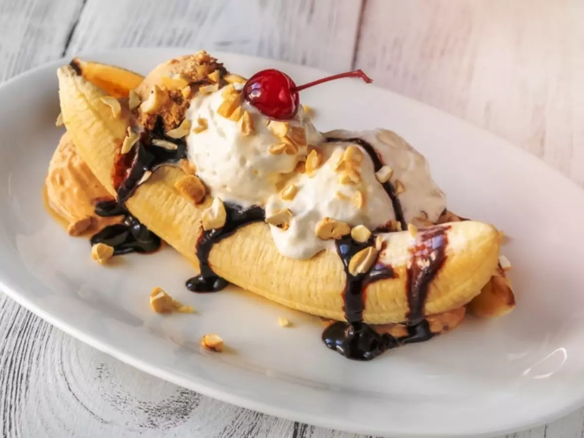 Como fazer Banana Split Perfeito: A receita completa para um clássico irresistível!