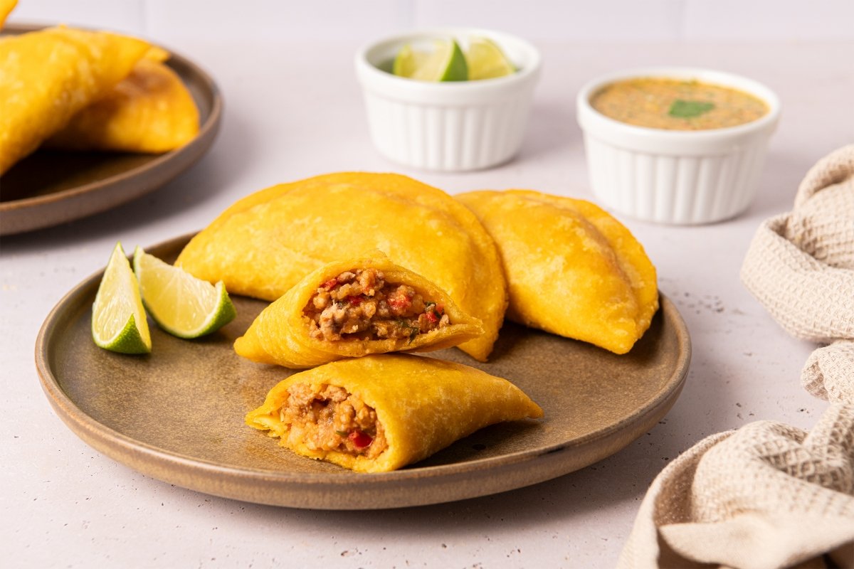 Como fazer Empanadas Colombianas: Crocantes por fora e suculentas por dentro, irresistíveis!