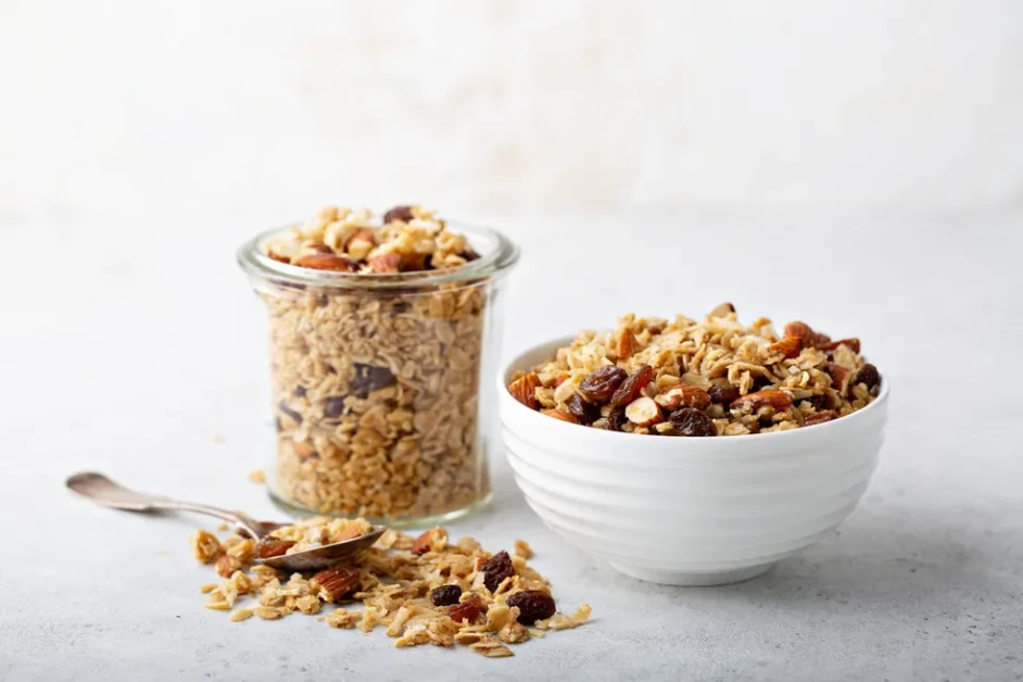 Como fazer Granola Caseira: Crocante, saudável e do jeitinho que você gosta!