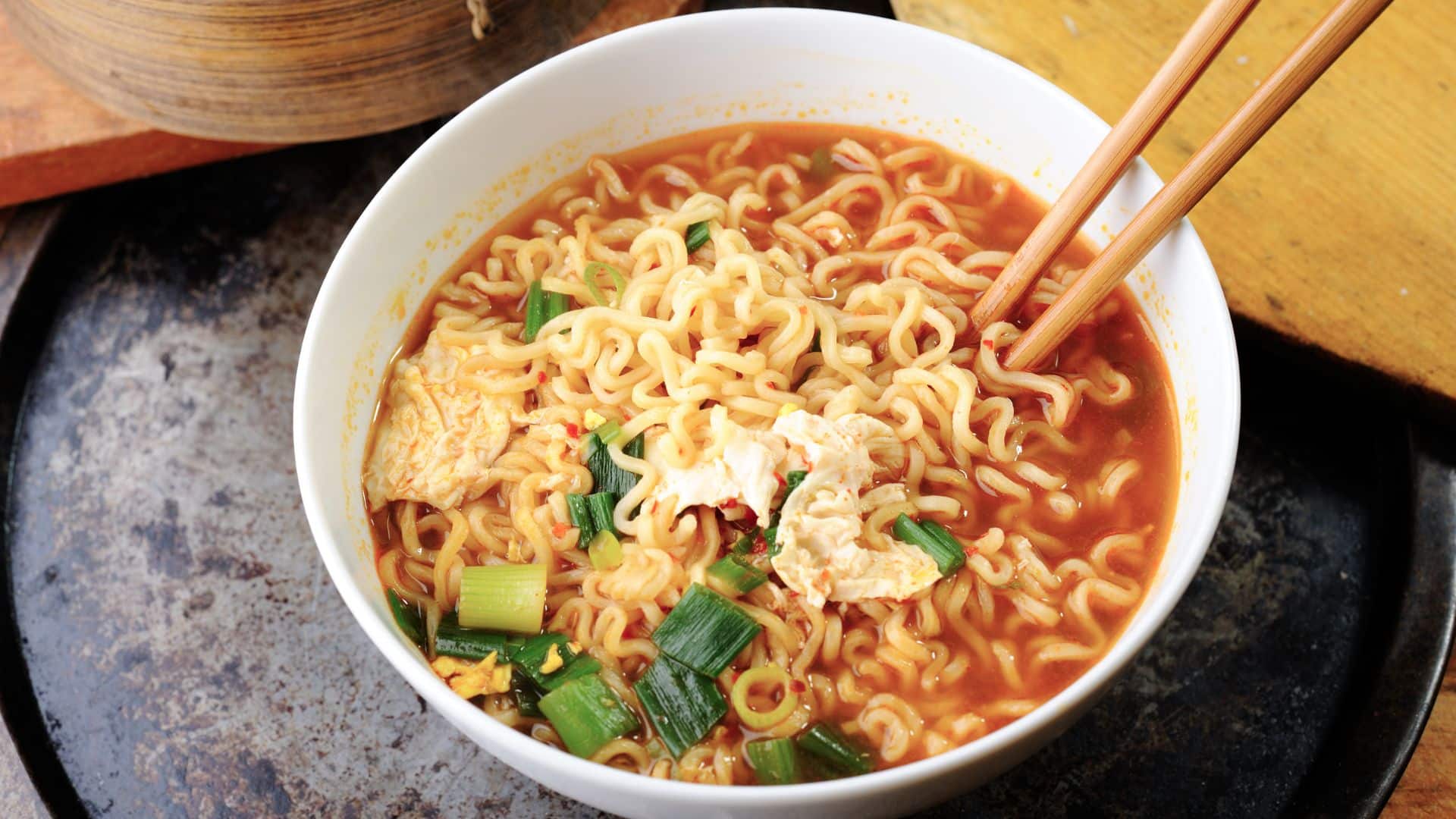 Como fazer Lamen Coreano Perfeito: Macarrão al dente, caldo saboroso e acompanhamentos deliciosos!